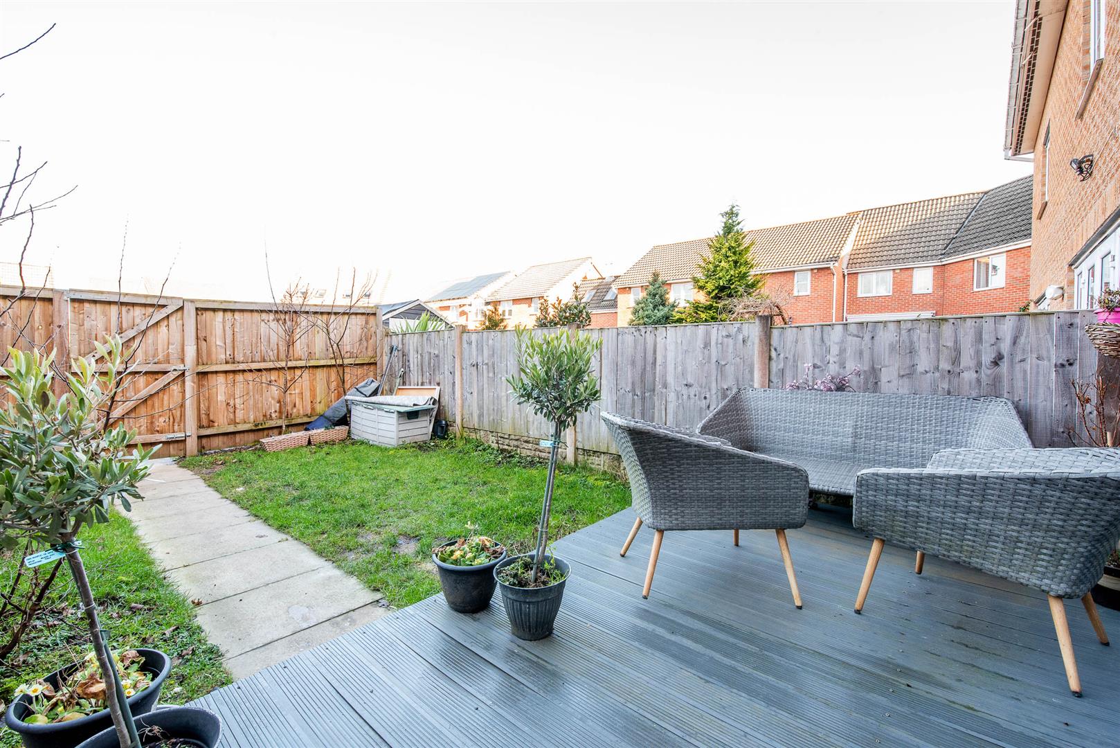 3 bed property in Marine Crescent, Chorley
